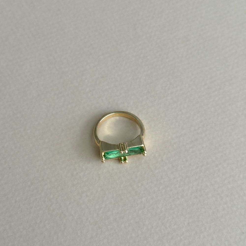 Green Gemstone ring #2457 - Picture 4 of 6
